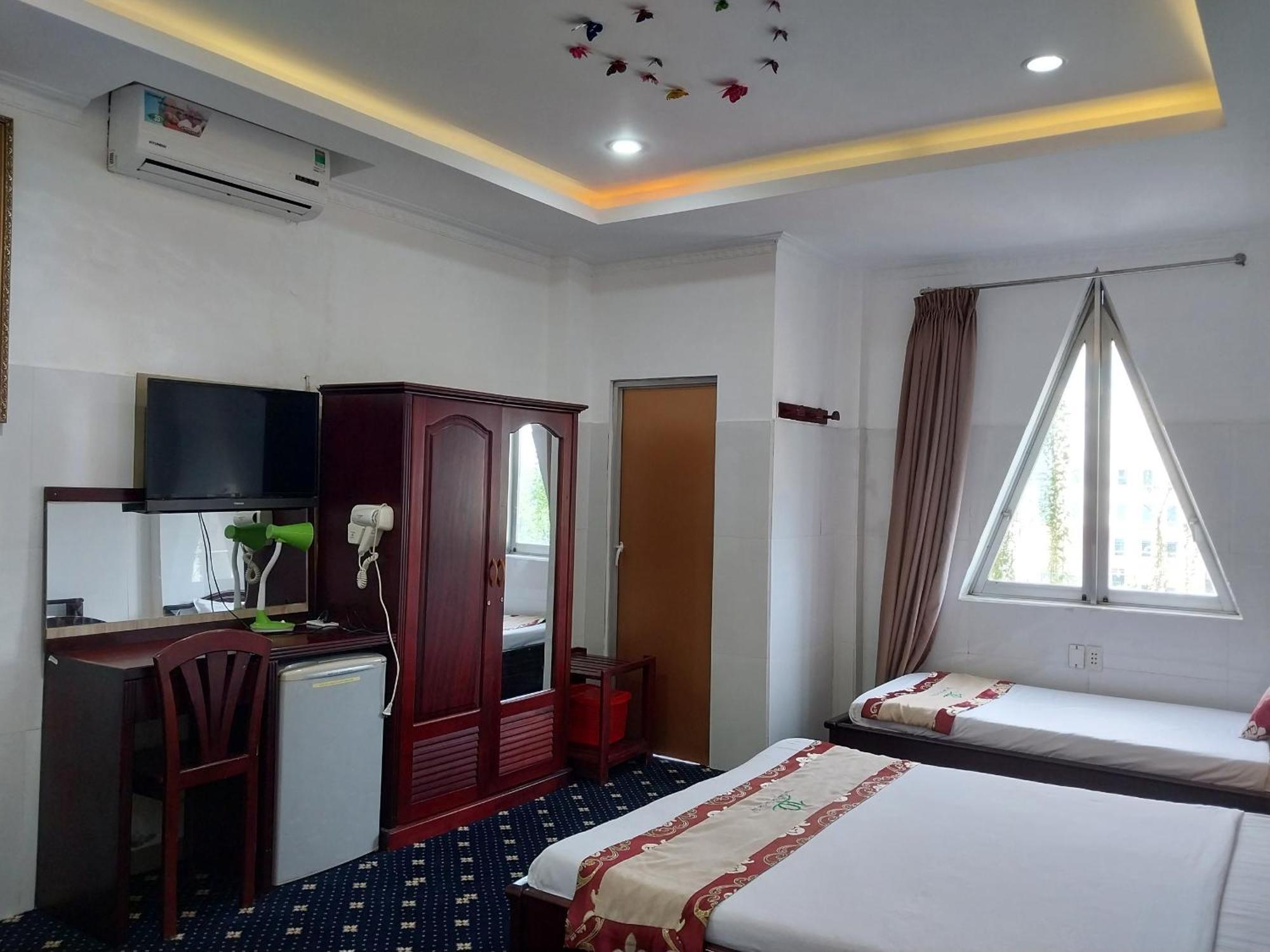 Nhat Quy Hotel Tay Ninh ภายนอก รูปภาพ