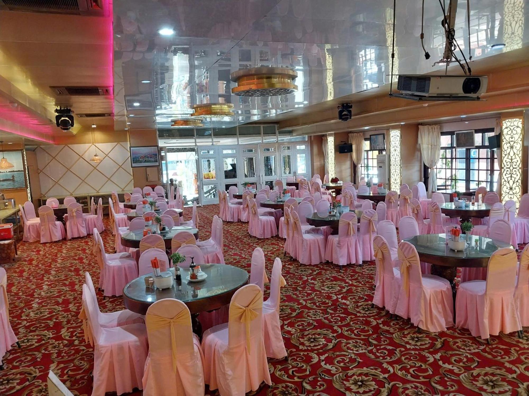 Nhat Quy Hotel Tay Ninh ภายนอก รูปภาพ