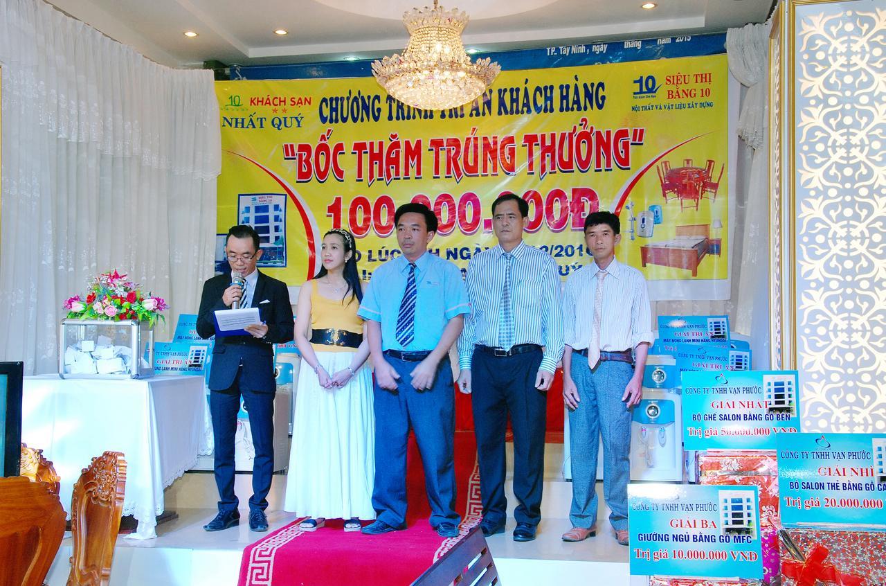 Nhat Quy Hotel Tay Ninh ภายนอก รูปภาพ